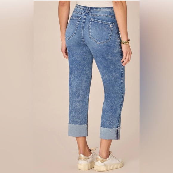 DEMOCRACY 12 “Ab"solution High Rise Round Up Boyfriend Jean Raw Hem SOLD OUT $88 - Picture 3 of 16